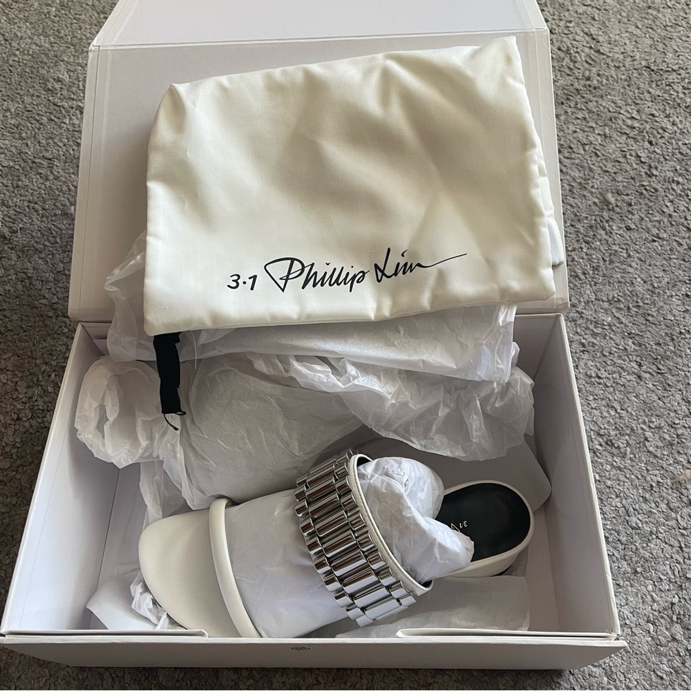 NIB 3.1 Phillip Lim Drum Watch-Strap Sandal in white